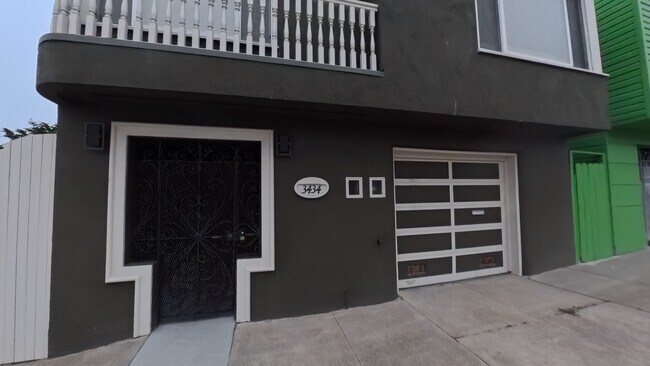 3434 Santiago St photo 3