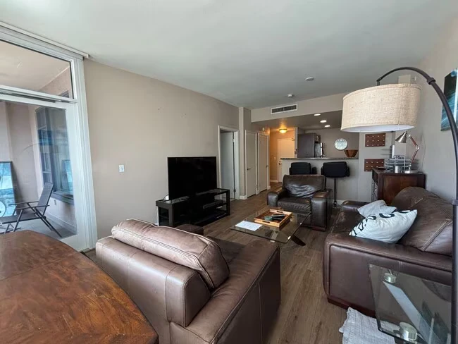 530 K St San Diego, CA 92101 photo 4