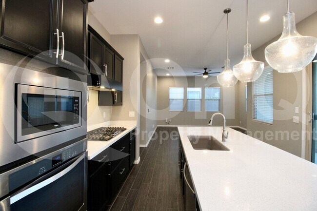 3051 S Soho Ln Chandler, AZ 85286 photo 5