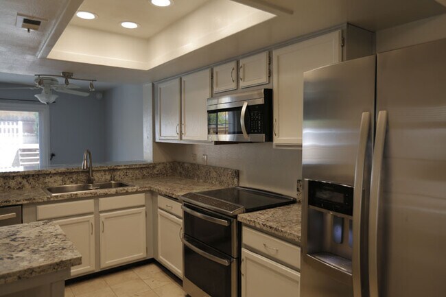 2956 Lancaster Rd Carlsbad, CA 92010 photo 4