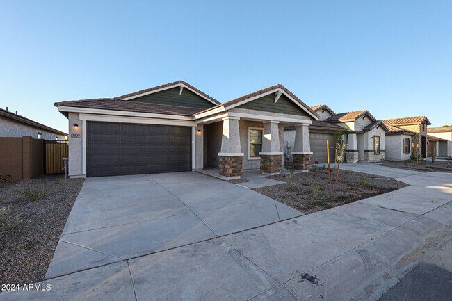 7931 W Frier Dr Glendale, AZ 85303 photo 3
