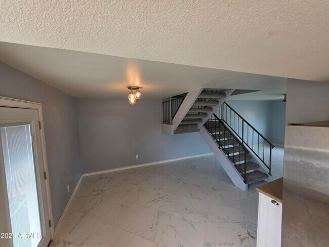 8407 E Chaparral Rd photo 3