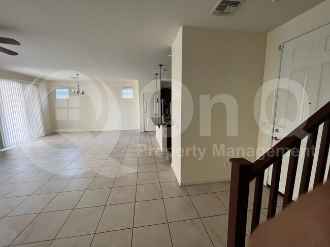 145 E Bluejay Dr Chandler, AZ 85286 photo 5