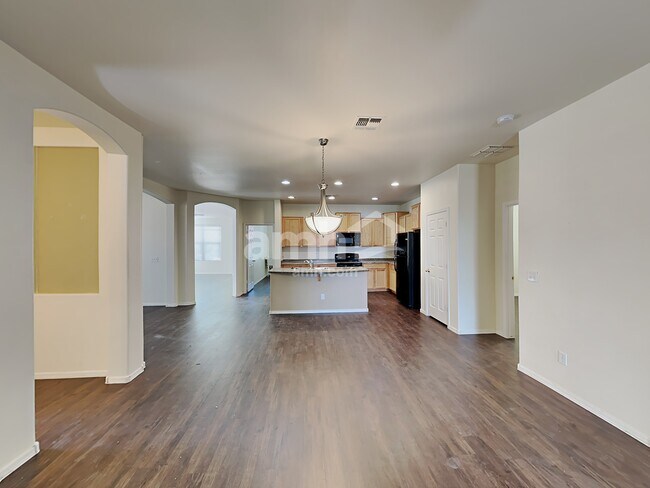 2363 E Omega Dr photo 5