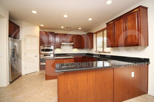 4598 S Burma Rd Gilbert, AZ 85297 photo 3