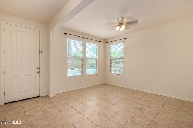 7503 S 12th Ave Phoenix, AZ 85041 photo 4