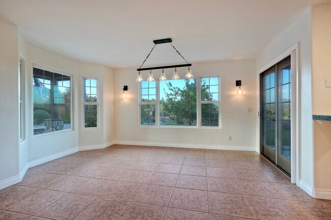 125 Hummingbird Hill Encinitas, CA 92024 photo 5