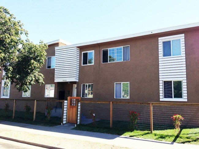 2223 Bonar Street, Berkeley, CA 94702 photo 2