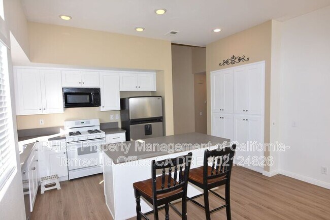 39610 Via Dominique Murrieta, CA 92563 photo 5