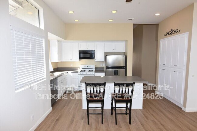 39610 Via Dominique Murrieta, CA 92563 photo 4
