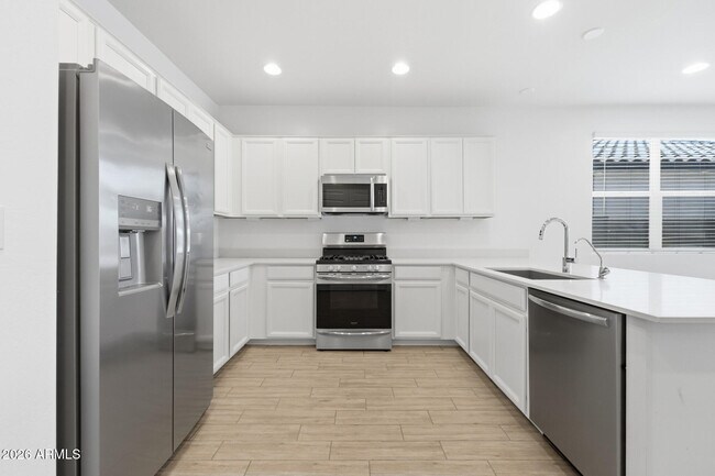 4330 N 94th Ave Phoenix, AZ 85037 photo 4