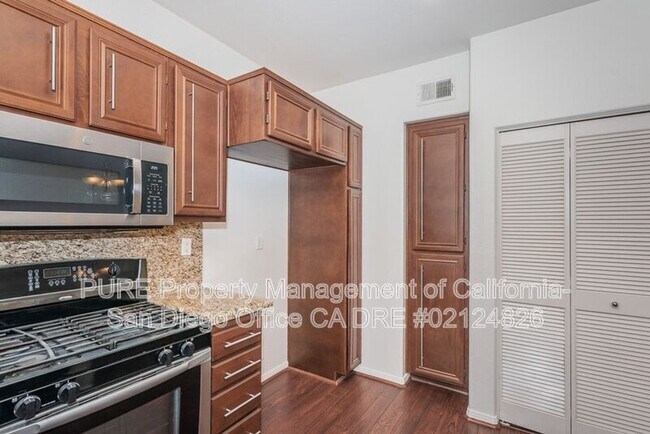 367 Tesoro Gln Escondido, CA 92025 photo 5