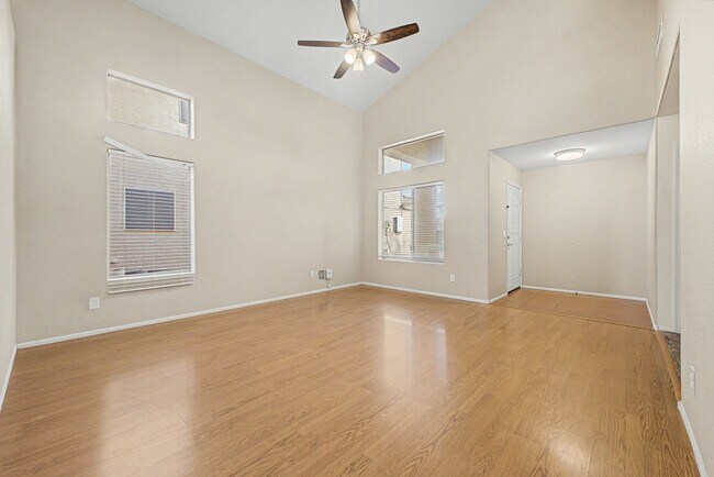 41704 W Sunland Dr photo 5