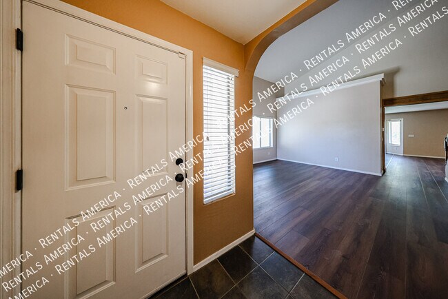23808 N Tayrien Ln photo 5