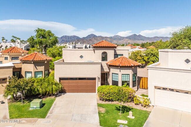 10484 E Fanfol Ln photo 2