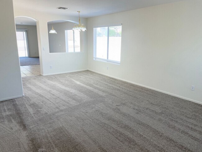 22932 W Morning Glory St Buckeye, AZ 85326 photo 4