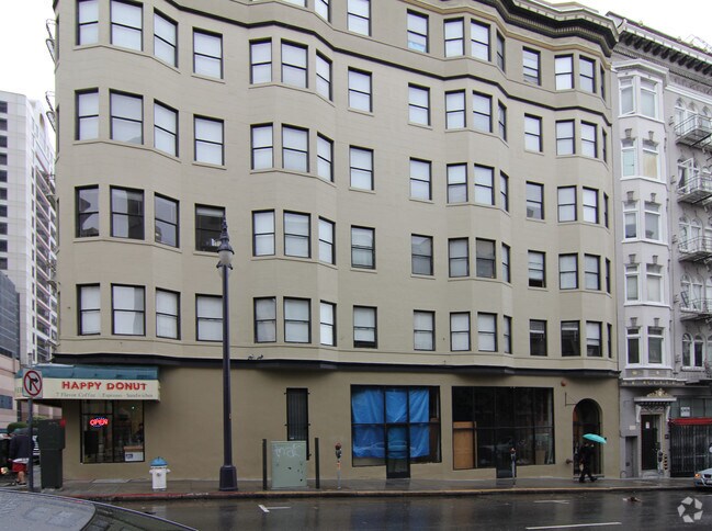 The Taylor Suites photo 2