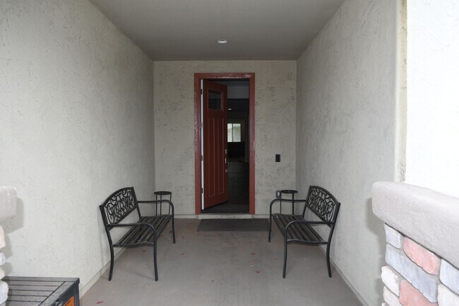 18427 W Pasadena Ave Litchfield Park, AZ 85340 photo 3