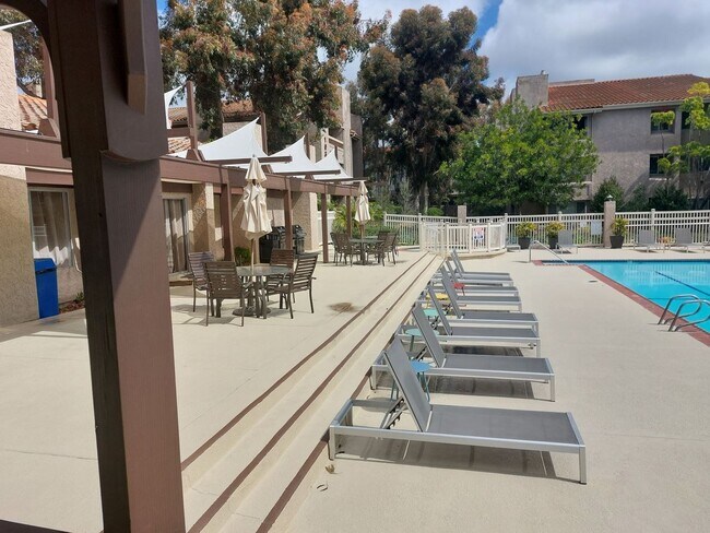 10350 Caminito Cuervo San Diego, CA 92108 photo 5