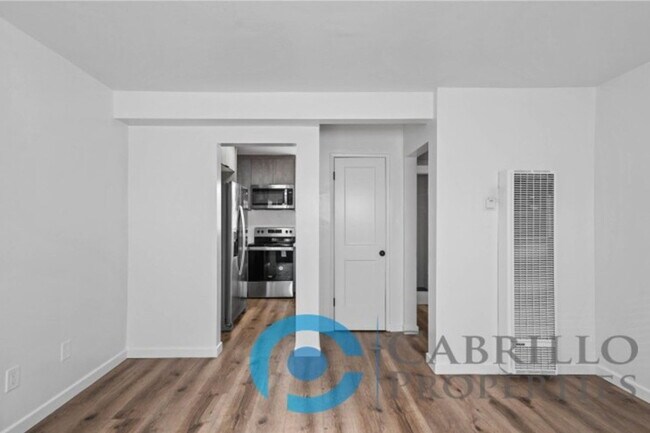 4121 1/2 Kansas St San Diego, CA 92104 photo 3