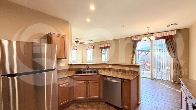 1255 S Rialto Mesa, AZ 85209 photo 2