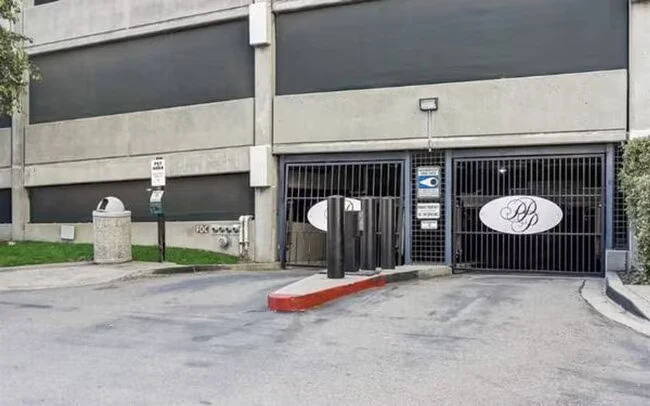 6363 Christie Ave Emeryville, CA 94608 photo 5
