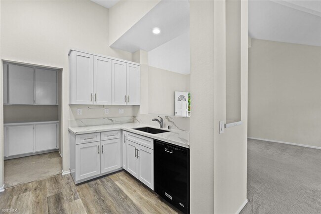 11020 Portobelo Dr San Diego, CA 92124 photo 4
