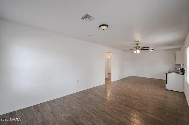 1215 W Pima St Phoenix, AZ 85007 photo 4