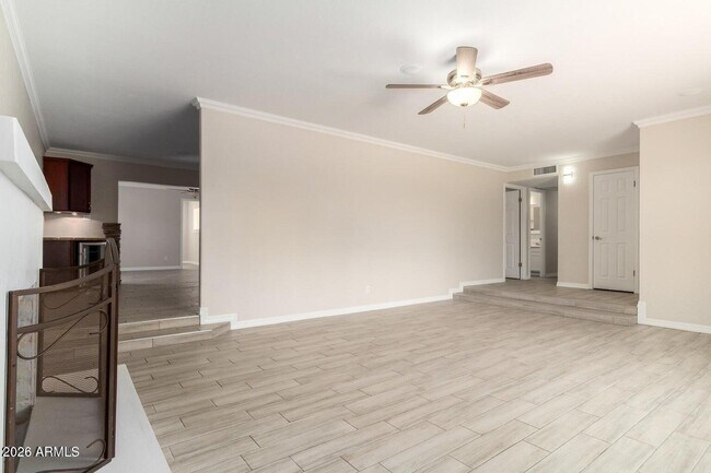 132 E Pebble Beach Dr Tempe, AZ 85282 photo 4