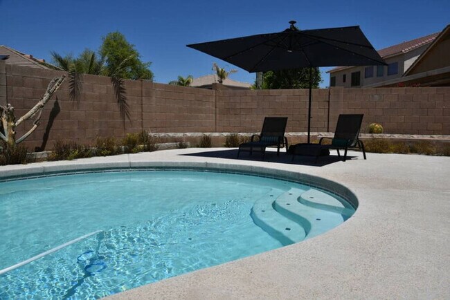 12374 W Hopi St Avondale, AZ 85323 photo 5