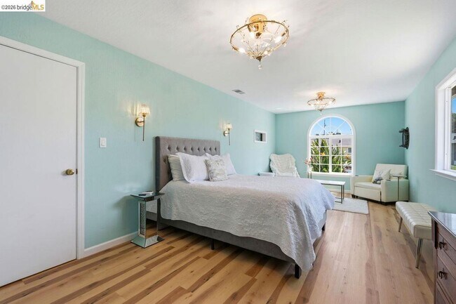 2269 Cypress Ave San Pablo, CA 94806 photo 4