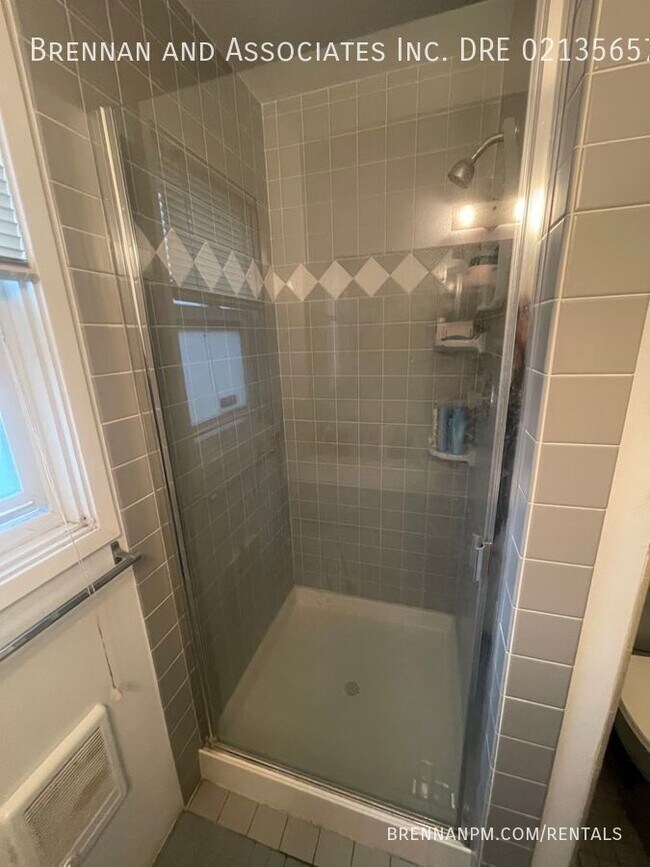 5932 Alleghany St San Diego, CA 92139 photo 5