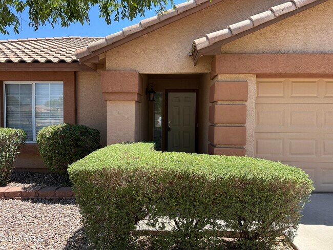 2213 S Tucana Ln photo 4