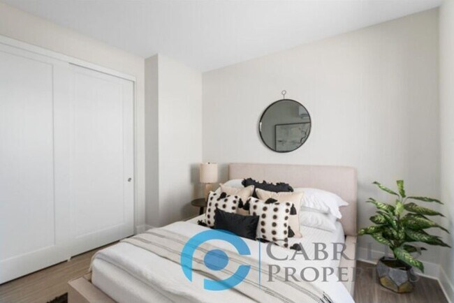 1628 Neptune Ave San Diego, CA 92154 photo 2