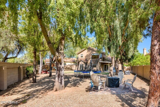 8890 S Grandview Dr Tempe, AZ 85284 photo 4