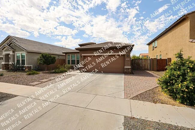 5211 W Leodra Ln Phoenix, AZ 85339 photo 2