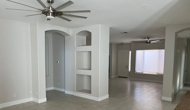 4130 E Spur Dr Cave Creek, AZ 85331 photo 2