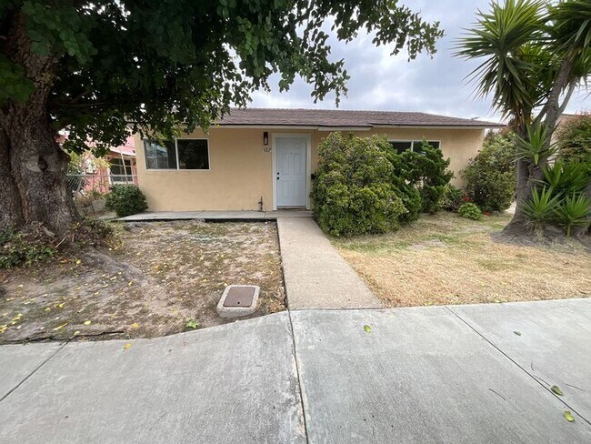 567 Encinitas Ave San Diego, CA 92114 photo 2