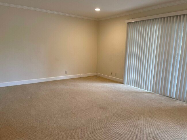 3172 Via Alicante San Diego, CA 92037 photo 5