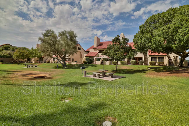 30 E Brown Rd Mesa, AZ 85201 photo 2