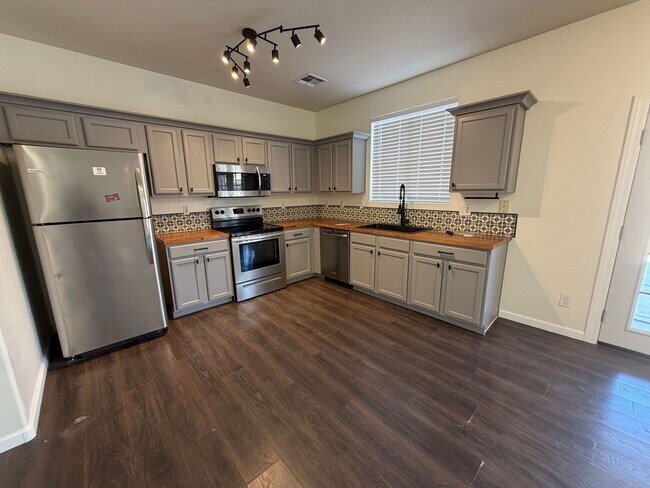 16238 W Miami St Goodyear, AZ 85338 photo 3