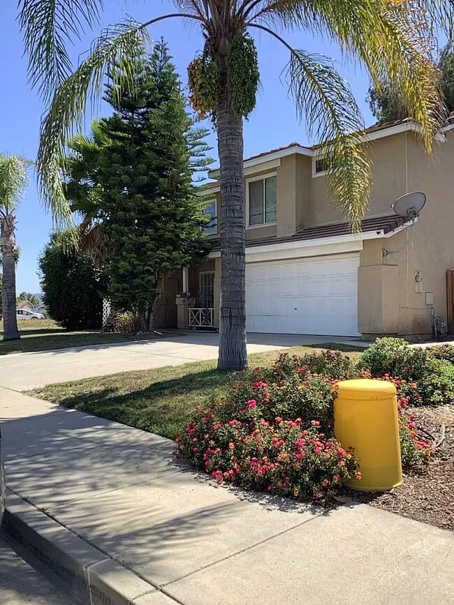 40639 Vernay St Murrieta, CA 92562 photo 2