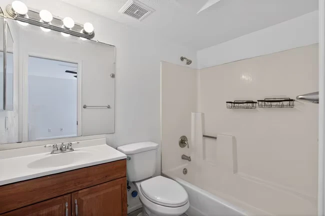 6911 W Villa Rd Phoenix, AZ 85033 photo 5