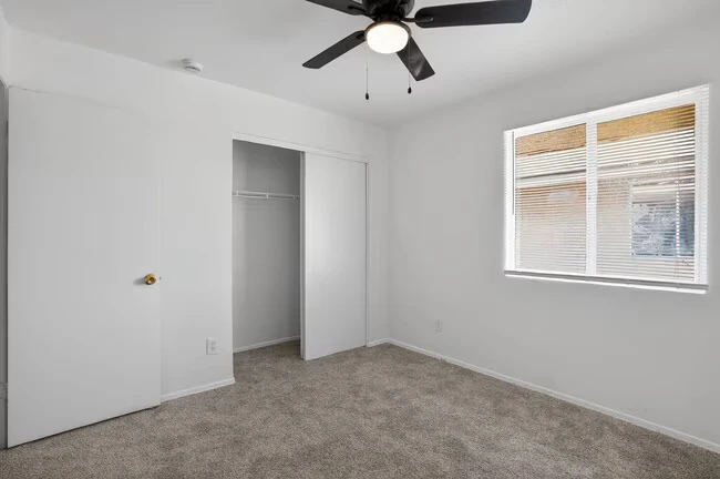 6911 W Villa Rd Phoenix, AZ 85033 photo 3