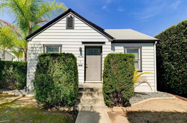 4774 College Ave San Diego, CA 92115