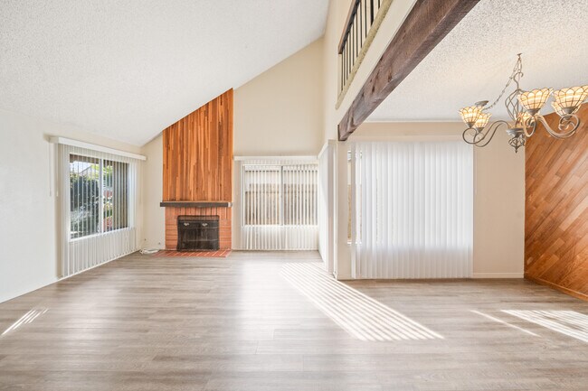 8936 Libra Dr San Diego, CA 92126 photo 5