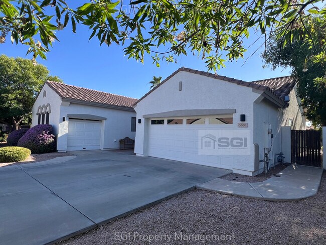 6660 S Nash Way Chandler, AZ 85249 photo 2