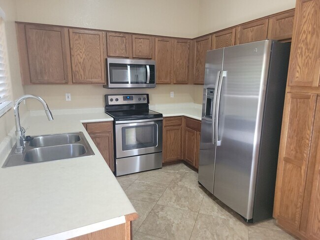 9250 W Brown St Peoria, AZ 85345 photo 4