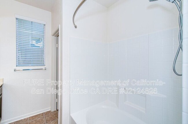 1661 Toledo Way Chula Vista, CA 91913 photo 5