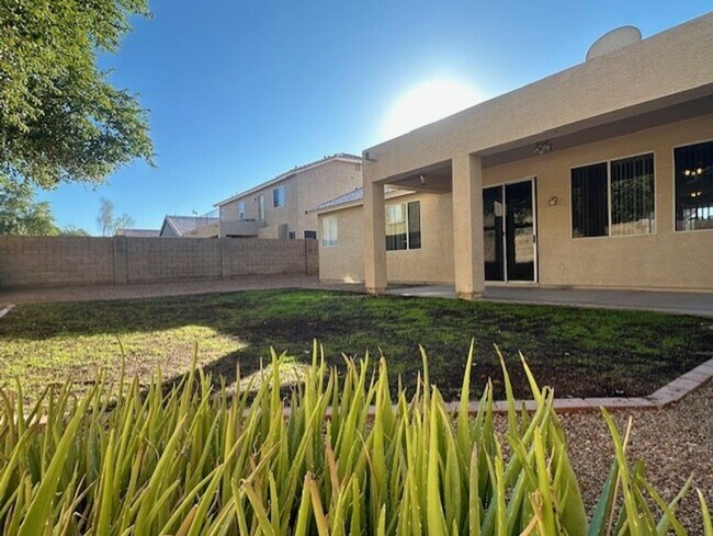 9558 E Keats Cir Mesa, AZ 85209 photo 2